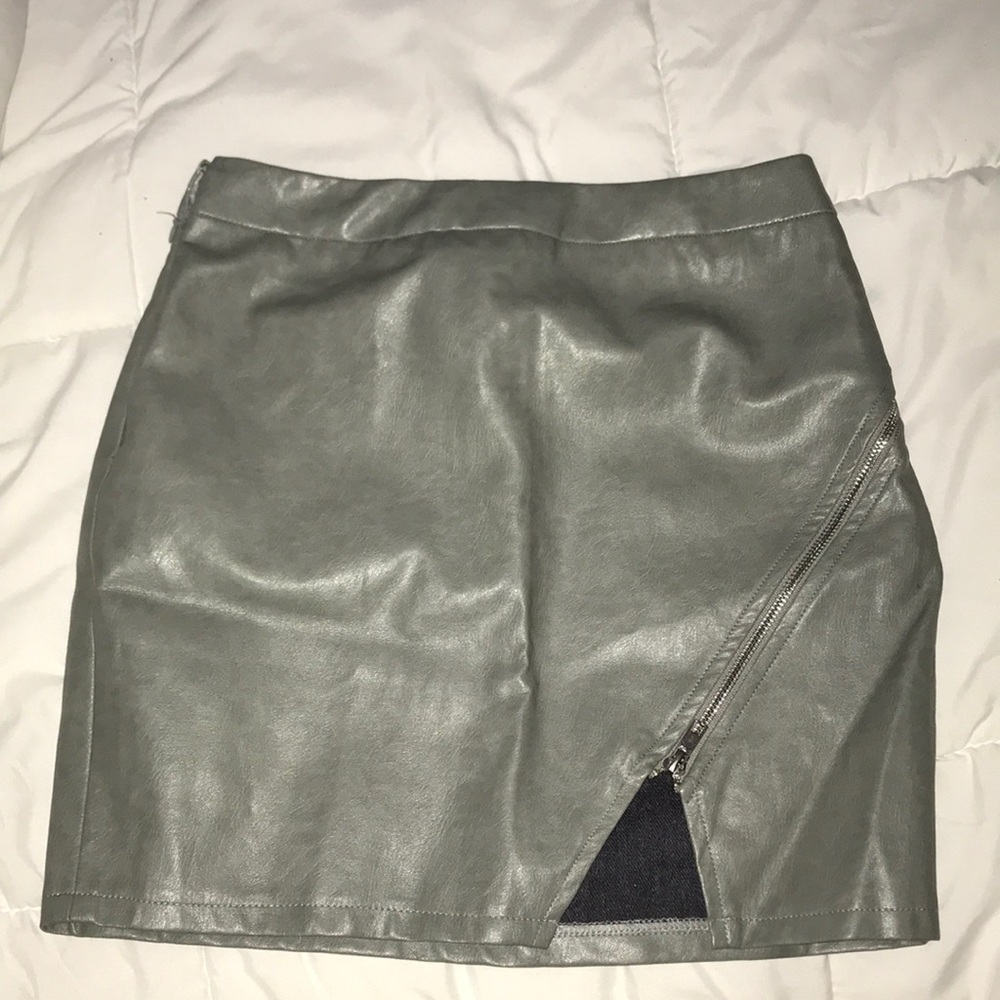 LF grey leather zip skirt